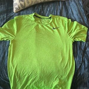 Nike Green Short Sleeve Tee Vibrant Crew Neck